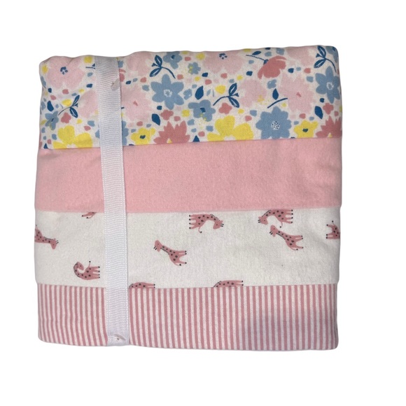 NWOT Baby Essentials! 4 Receiving Blankets π - Picture 2 of 2